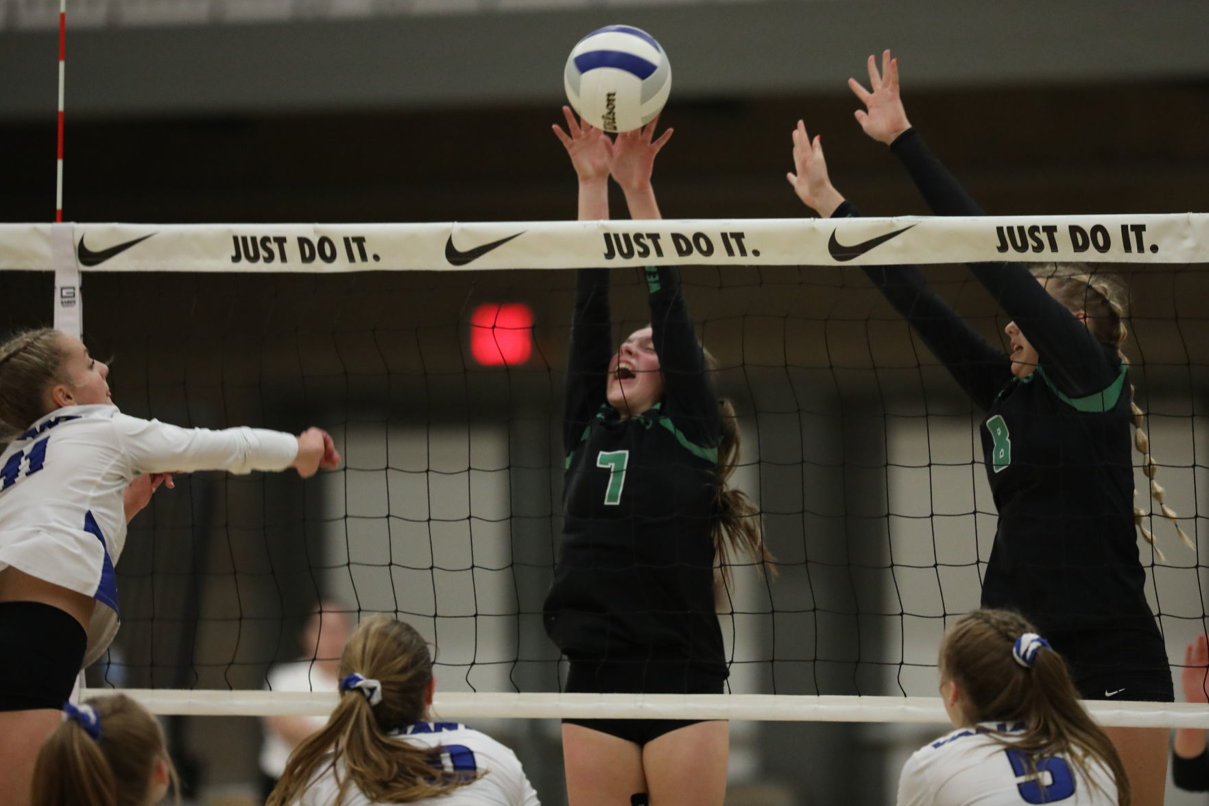 Sweet Home vs. Valley Catholic Volleyball Championship